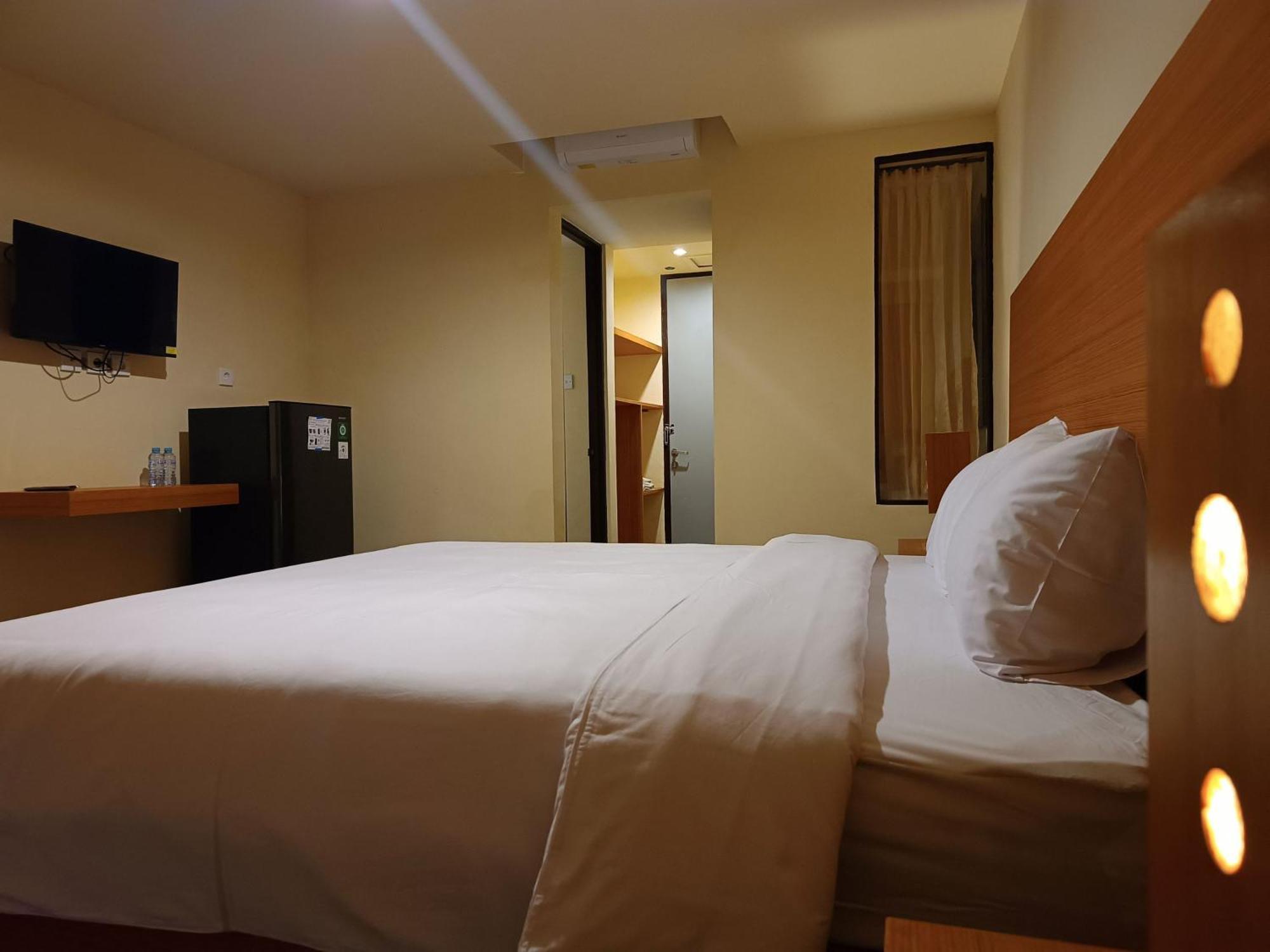 Kuta Living By Kamara Hotel Luaran gambar