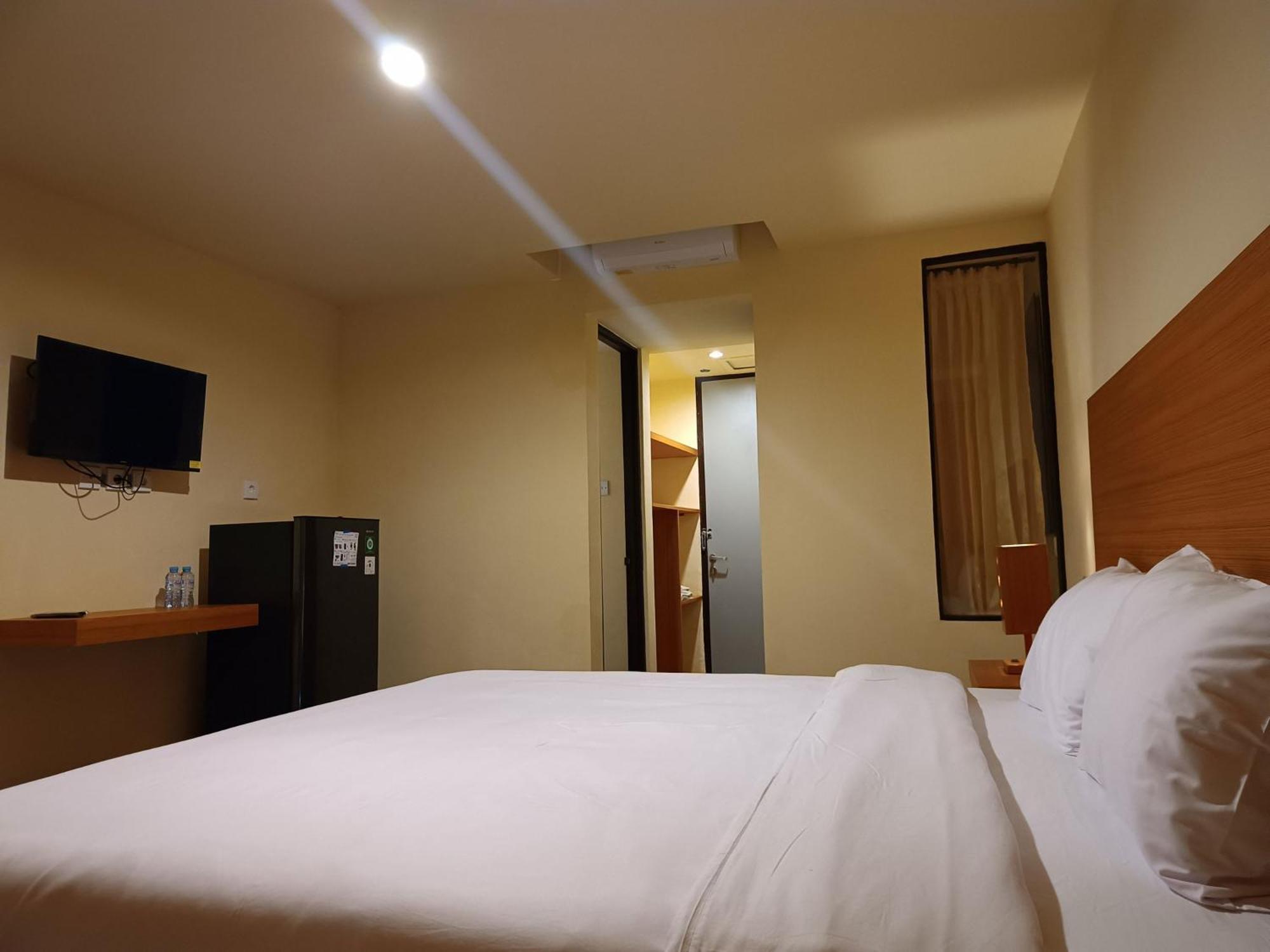 Kuta Living By Kamara Hotel Luaran gambar