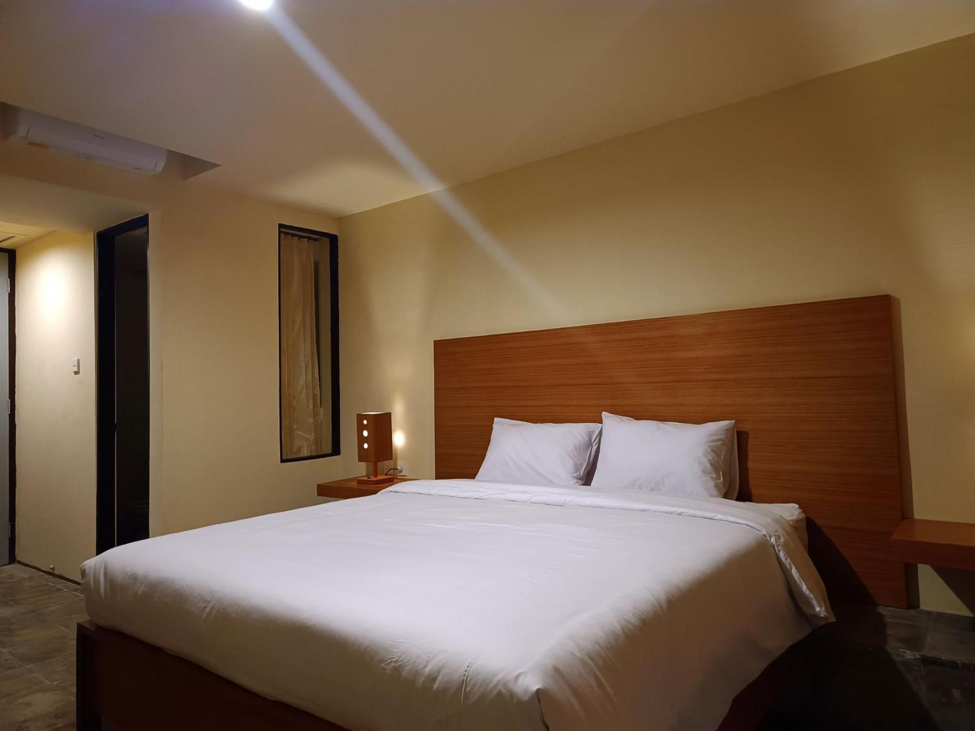 Kuta Living By Kamara Hotel Luaran gambar