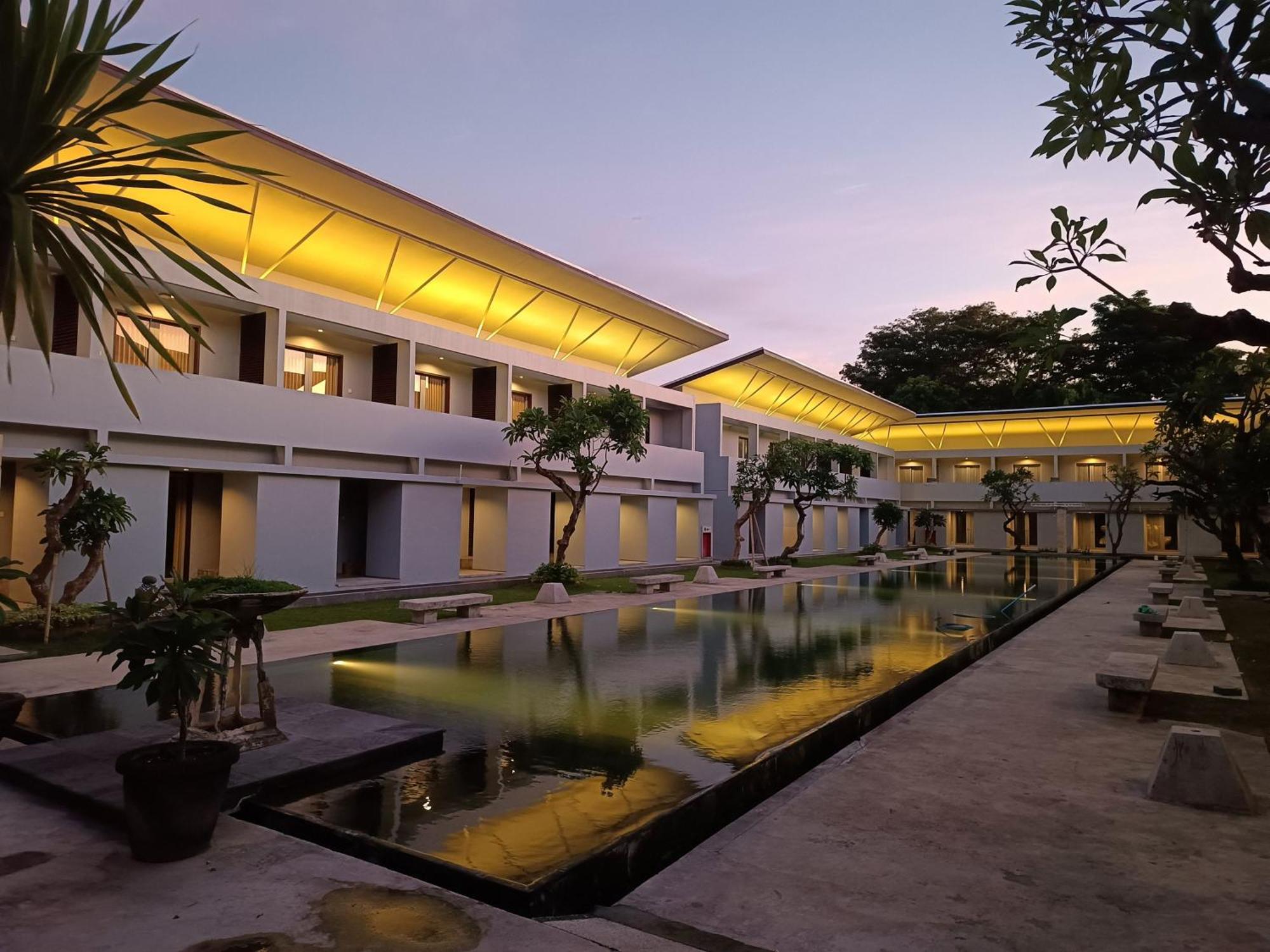 Kuta Living By Kamara Hotel Luaran gambar