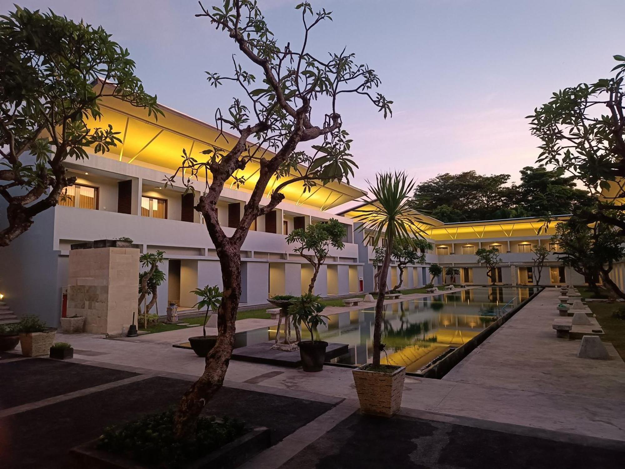Kuta Living By Kamara Hotel Luaran gambar