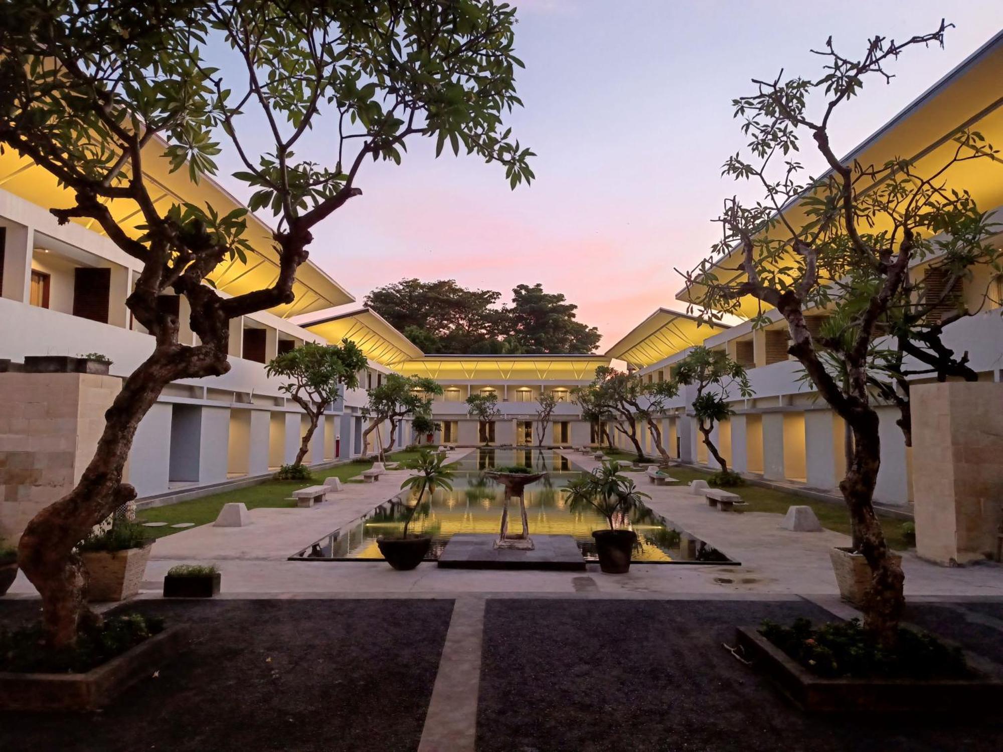 Kuta Living By Kamara Hotel Luaran gambar