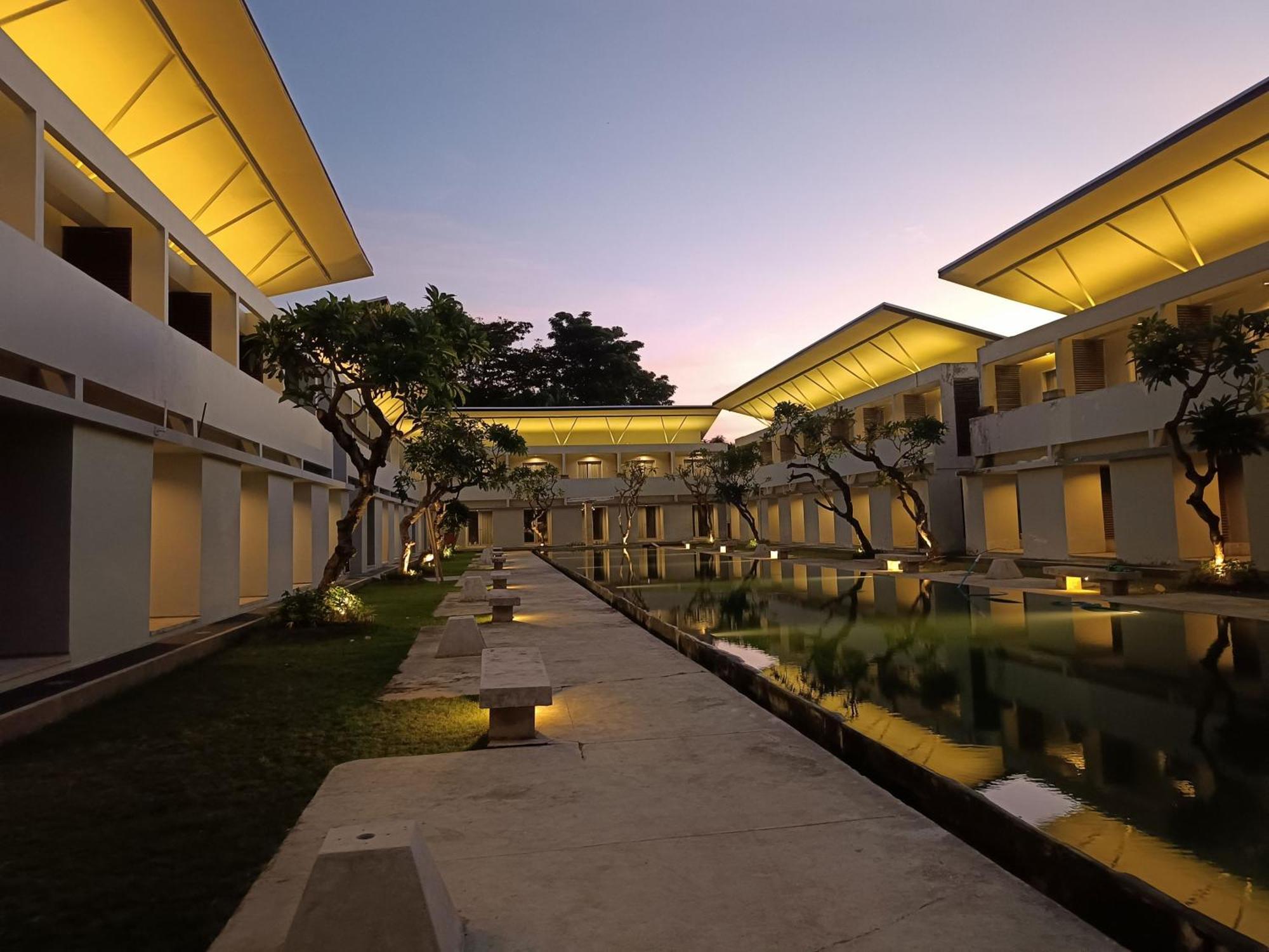 Kuta Living By Kamara Hotel Luaran gambar
